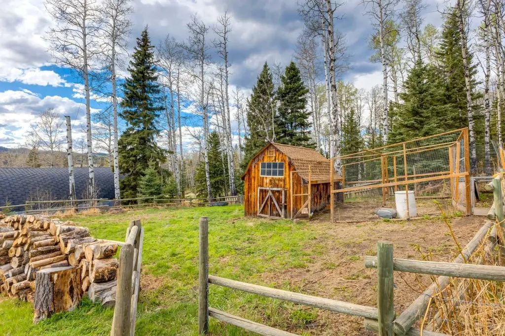 274183 304 Street W Rural Foothills County AB T0L1K0