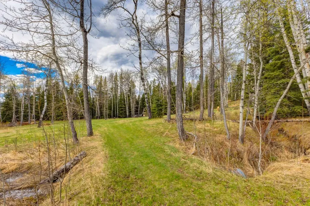 274183 304 Street W Rural Foothills County AB T0L1K0