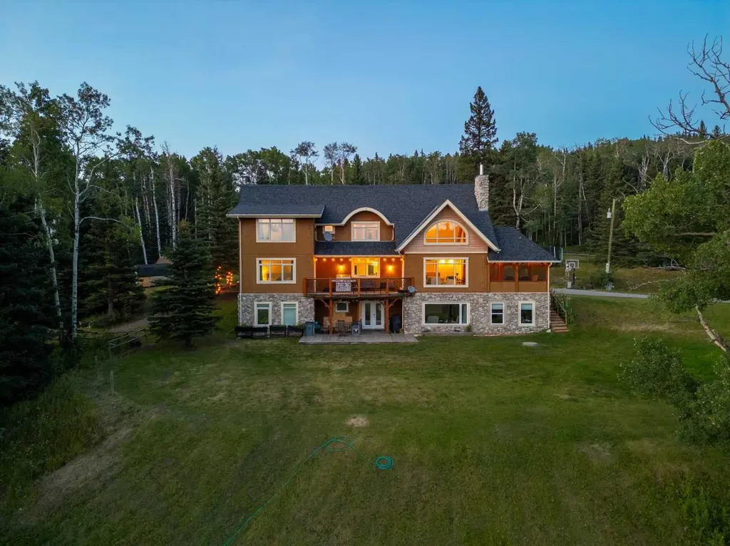 274183 304 Street W Rural Foothills County AB T0L1K0