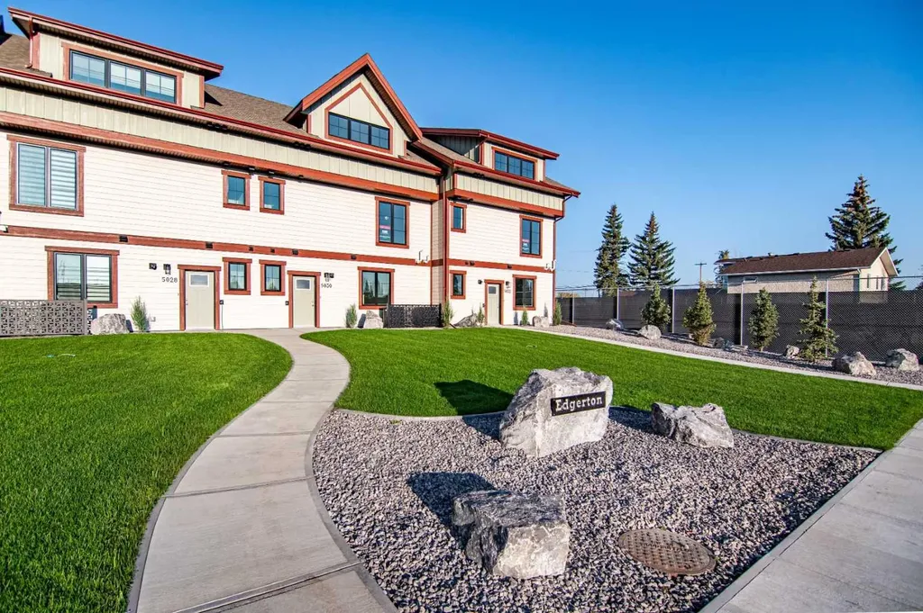 5032 48 Street Rocky Mountain House AB T4T 1C1