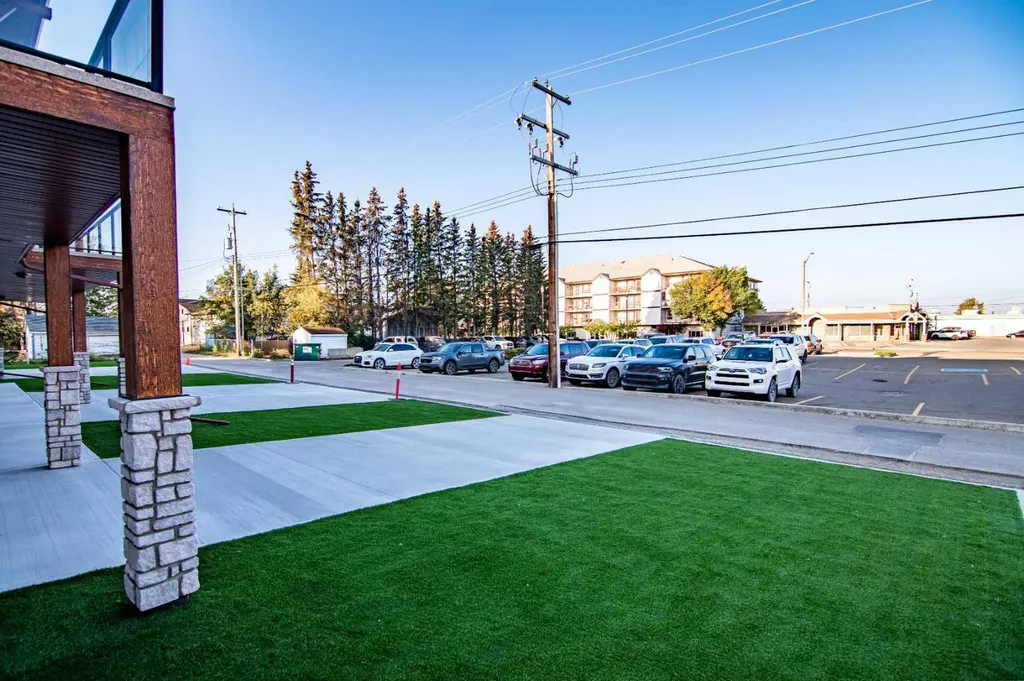 5032 48 Street Rocky Mountain House AB T4T 1C1