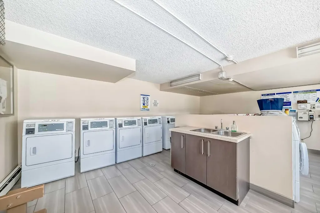111 14 Avenue SE Calgary AB T2G 1C6