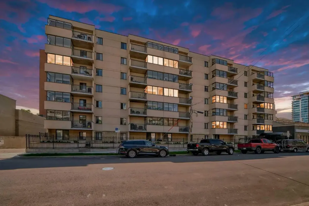 111 14 Avenue SE Calgary AB T2G 1C6