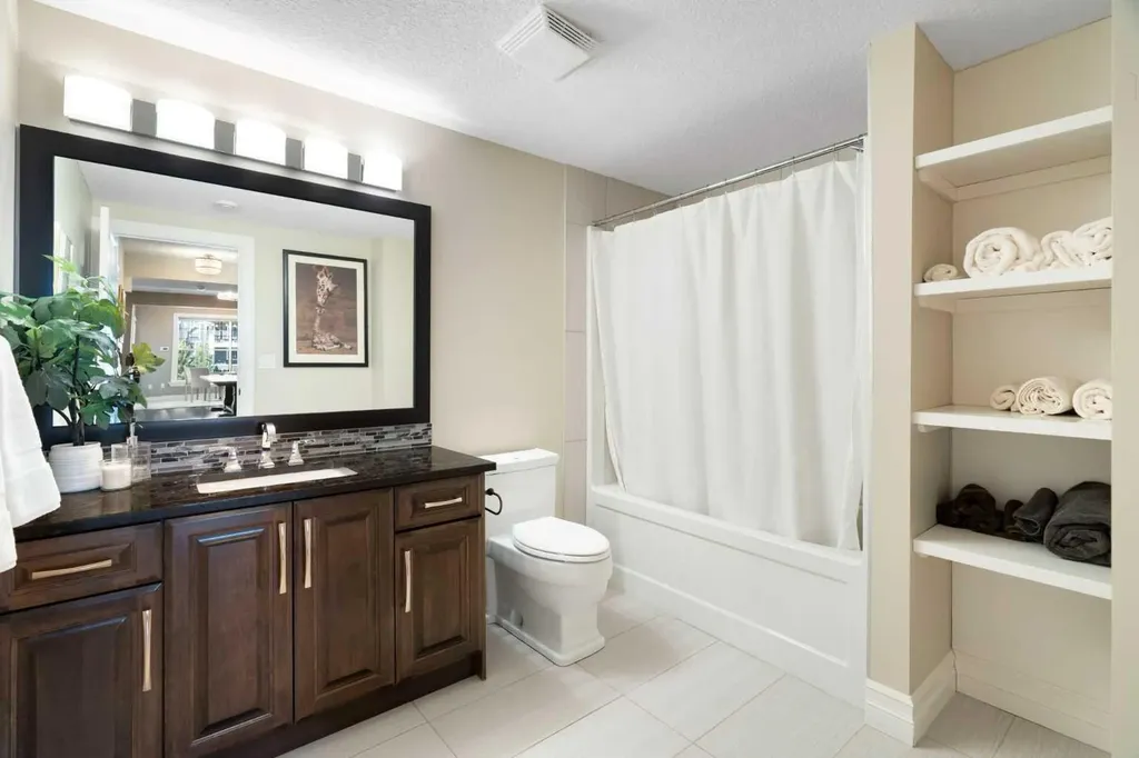 1085 Coopers Drive SW Airdrie AB T4B 0Z8