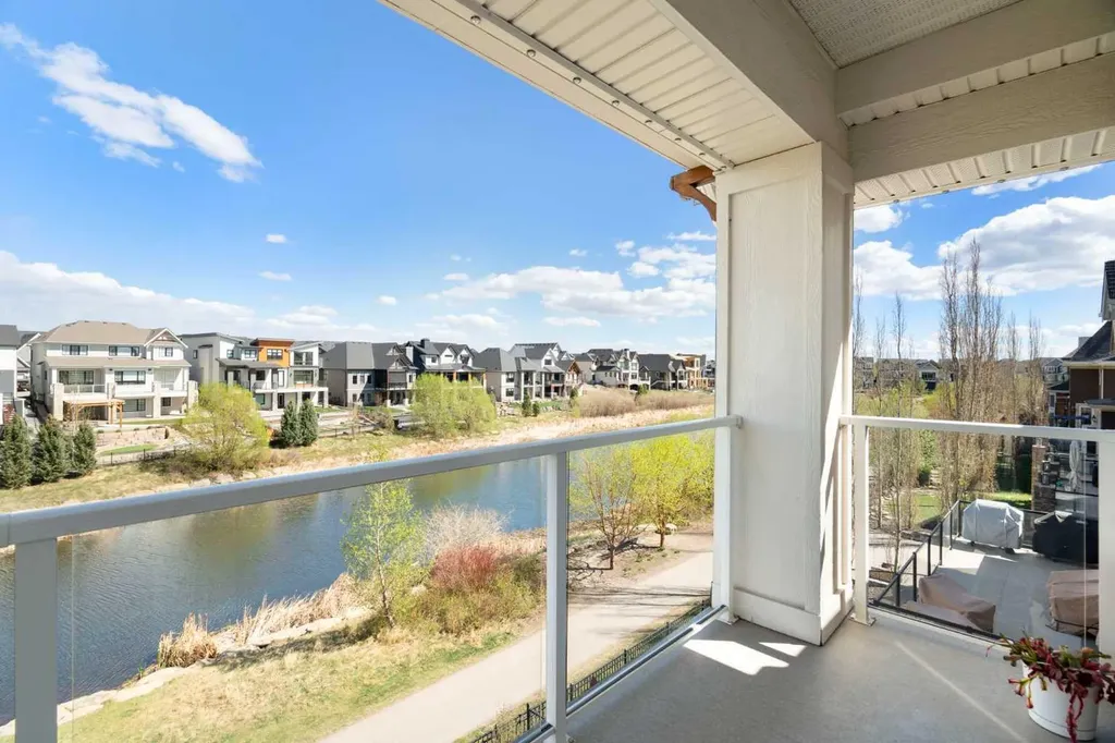 1085 Coopers Drive SW Airdrie AB T4B 0Z8