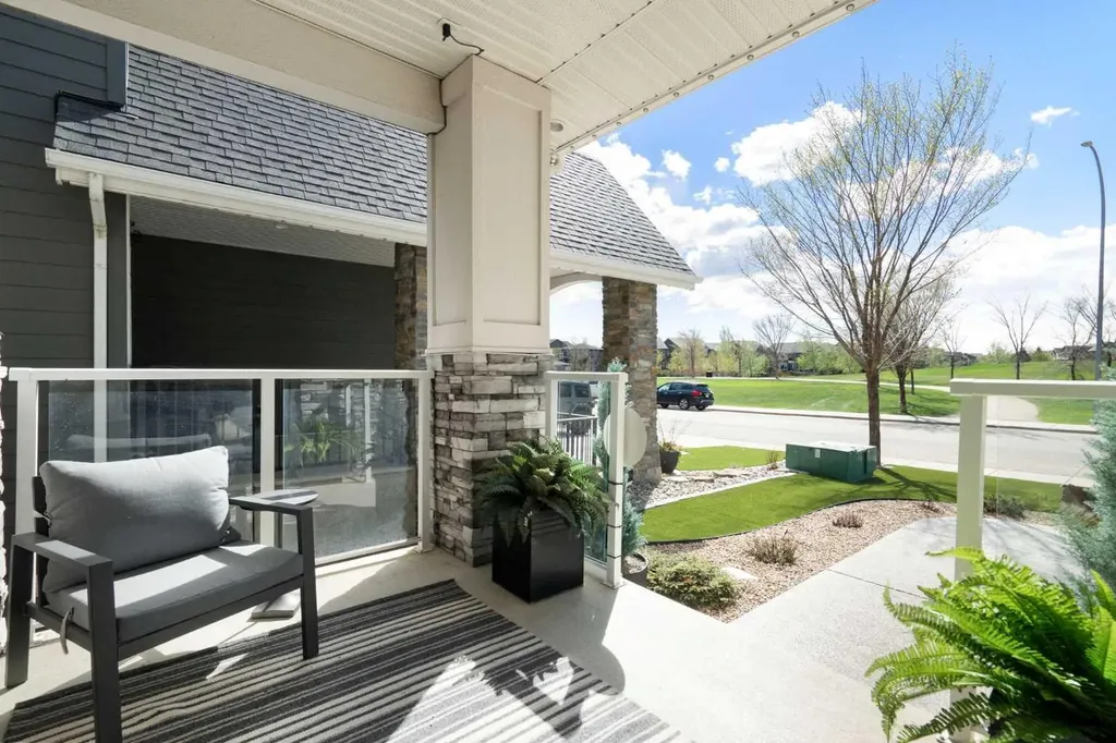 1085 Coopers Drive SW Airdrie AB T4B 0Z8