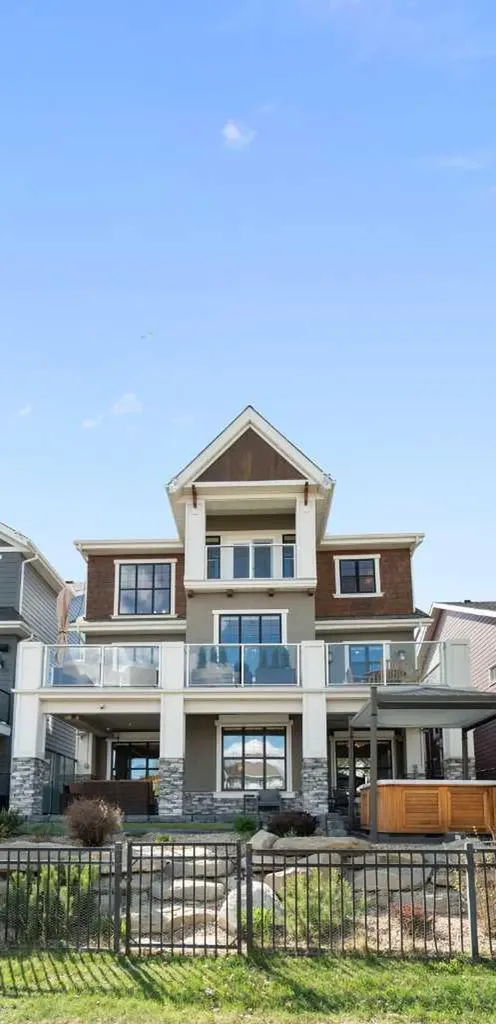 1085 Coopers Drive SW Airdrie AB T4B 0Z8