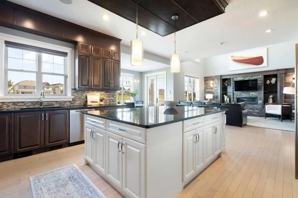 1085 Coopers Drive SW Airdrie AB T4B 0Z8