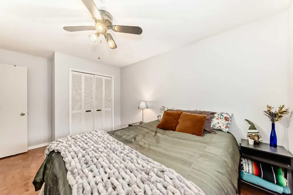 308 Cannington Place SW Calgary AB T2W 1Z9