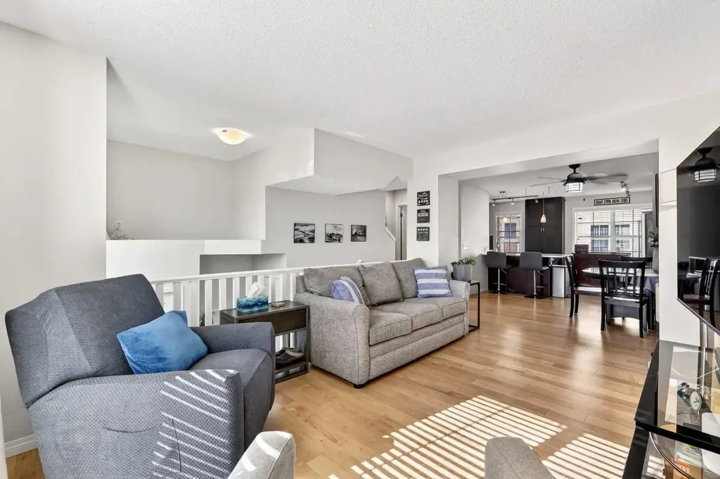 312 New Brighton Villas SE Calgary AB T2Z0E6