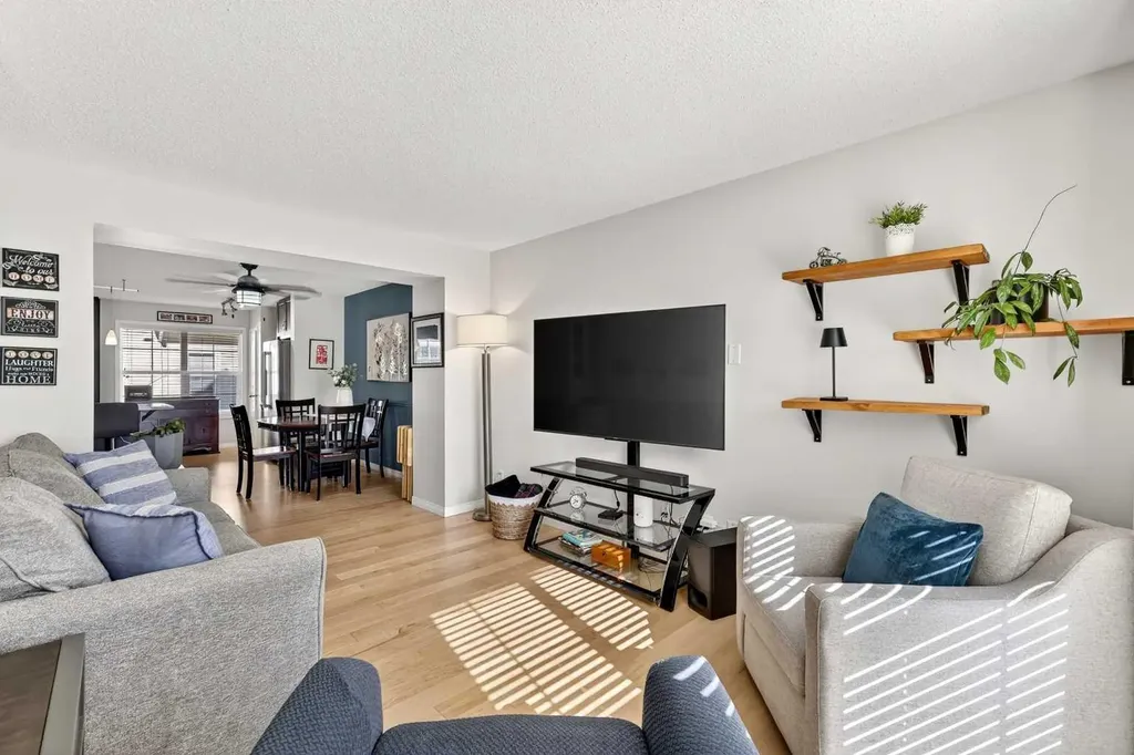 312 New Brighton Villas SE Calgary AB T2Z0E6