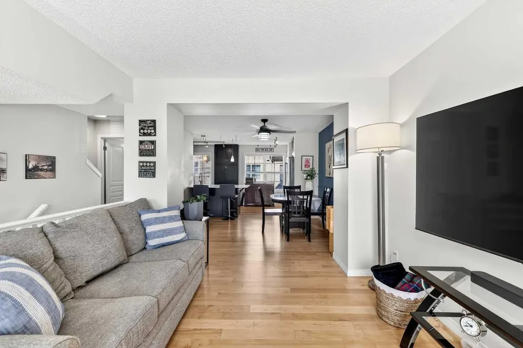 312 New Brighton Villas SE Calgary AB T2Z0E6