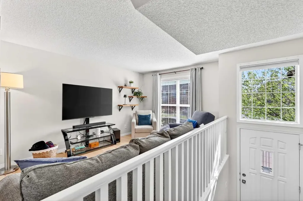 312 New Brighton Villas SE Calgary AB T2Z0E6