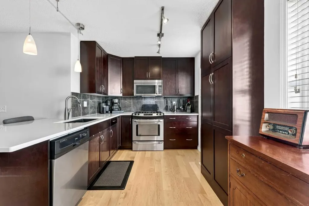 312 New Brighton Villas SE Calgary AB T2Z0E6