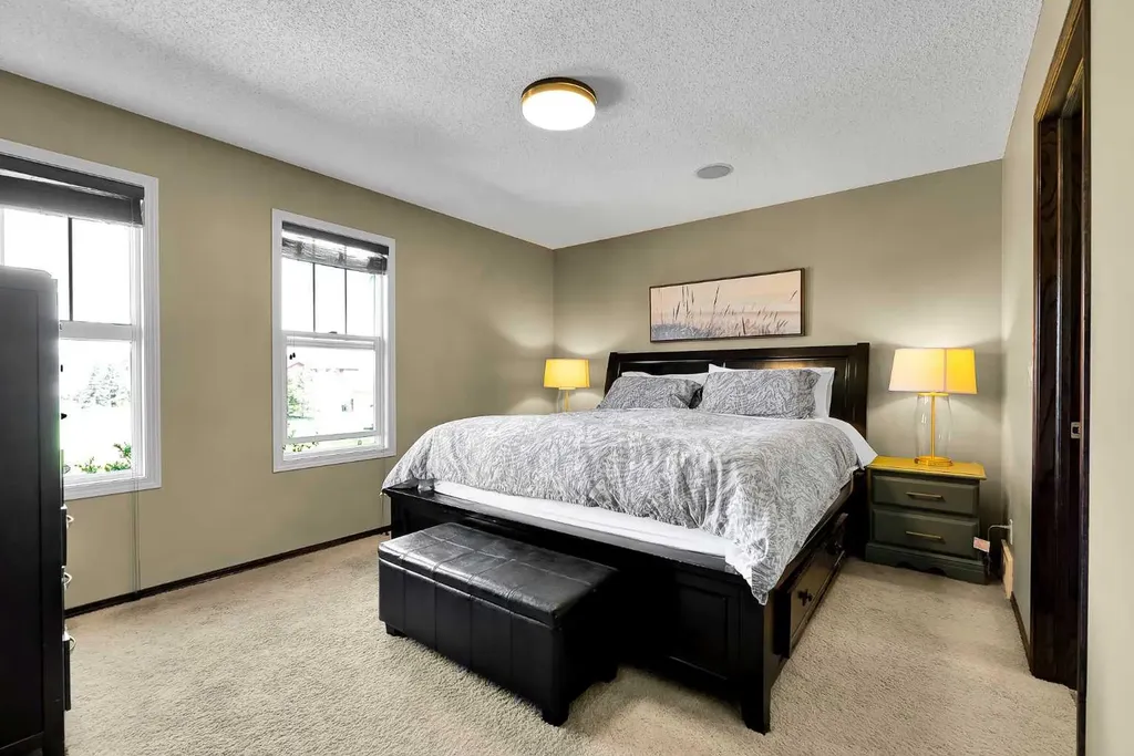 10 Autumn Green SE Calgary AB T3M 0P2