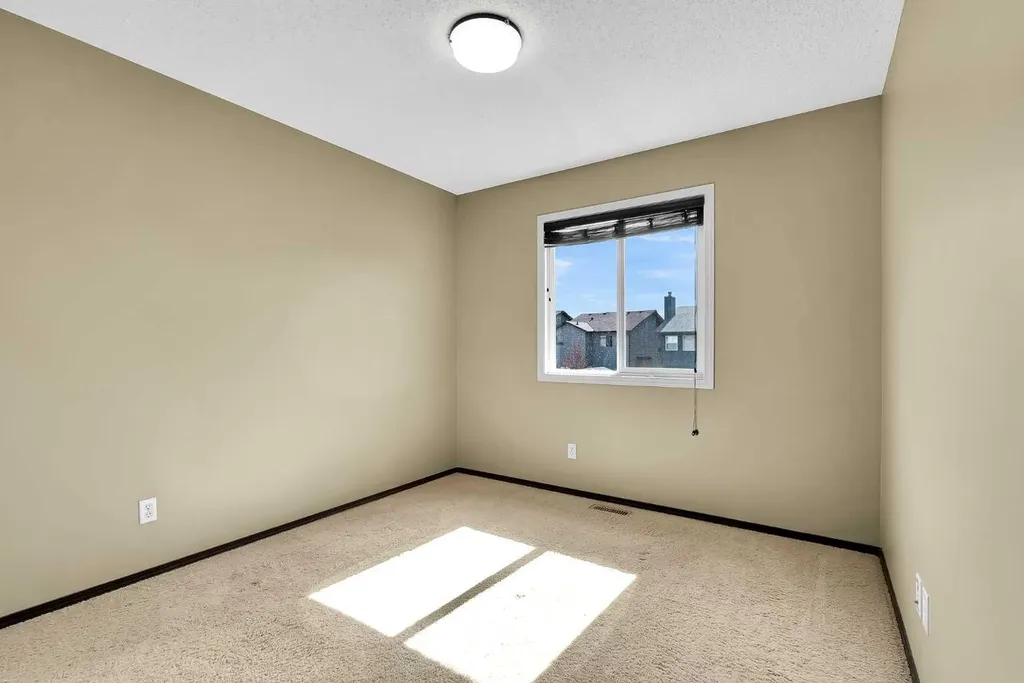 10 Autumn Green SE Calgary AB T3M 0P2