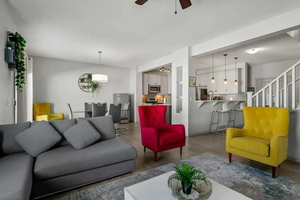 94 Copperpond Street SE Calgary AB T2Z 1J2