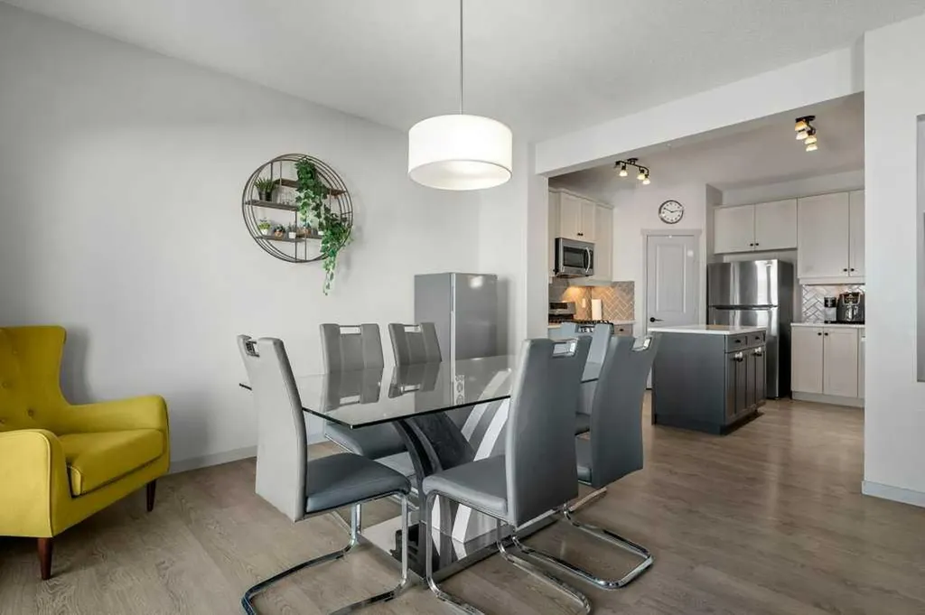 94 Copperpond Street SE Calgary AB T2Z 1J2