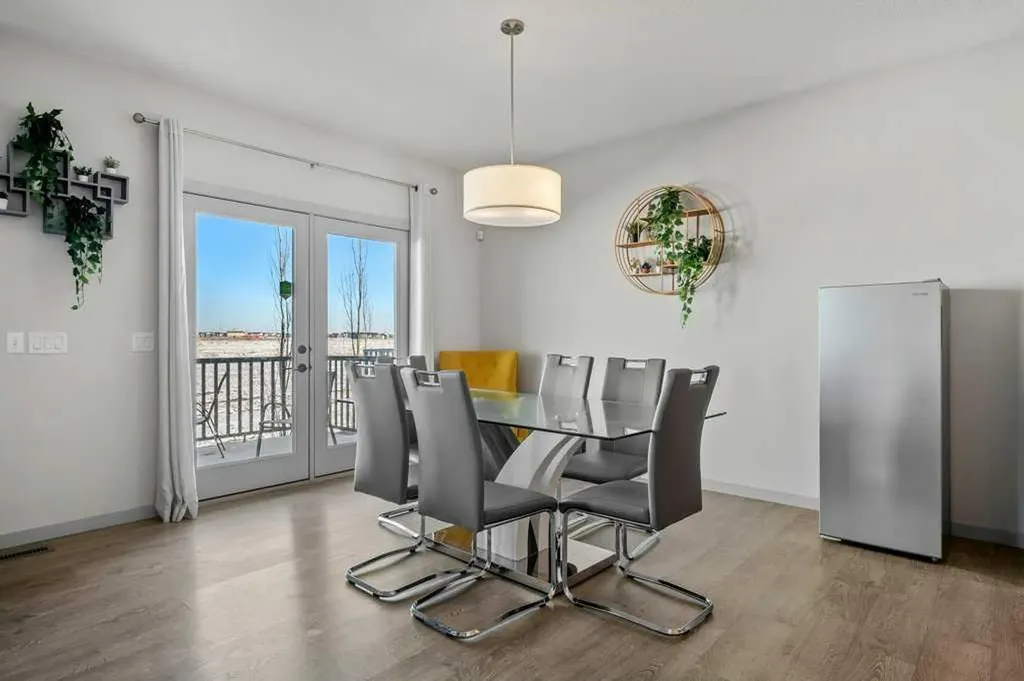 94 Copperpond Street SE Calgary AB T2Z 1J2