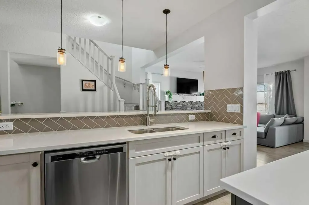 94 Copperpond Street SE Calgary AB T2Z 1J2