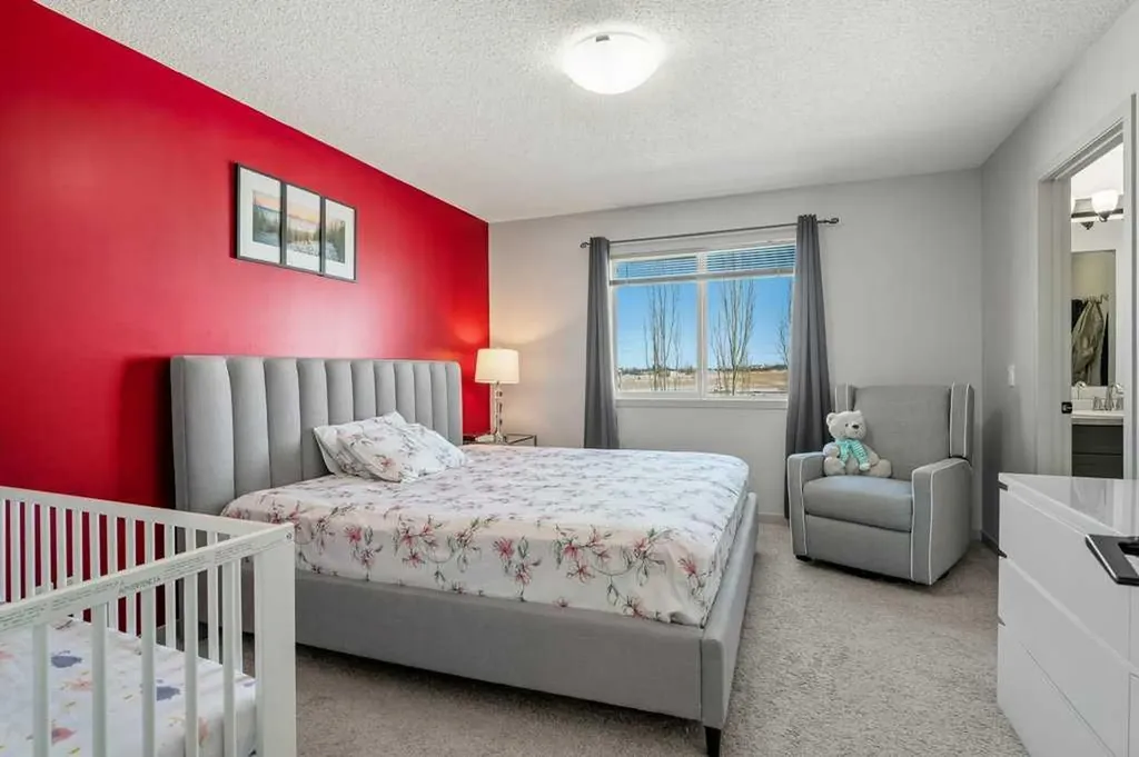 94 Copperpond Street SE Calgary AB T2Z 1J2