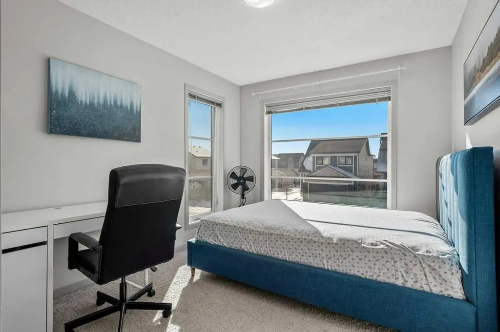 94 Copperpond Street SE Calgary AB T2Z 1J2