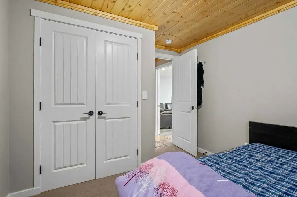 94 Copperpond Street SE Calgary AB T2Z 1J2