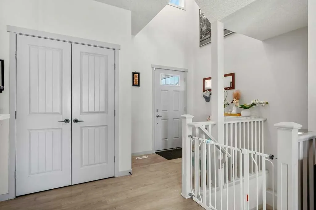 94 Copperpond Street SE Calgary AB T2Z 1J2