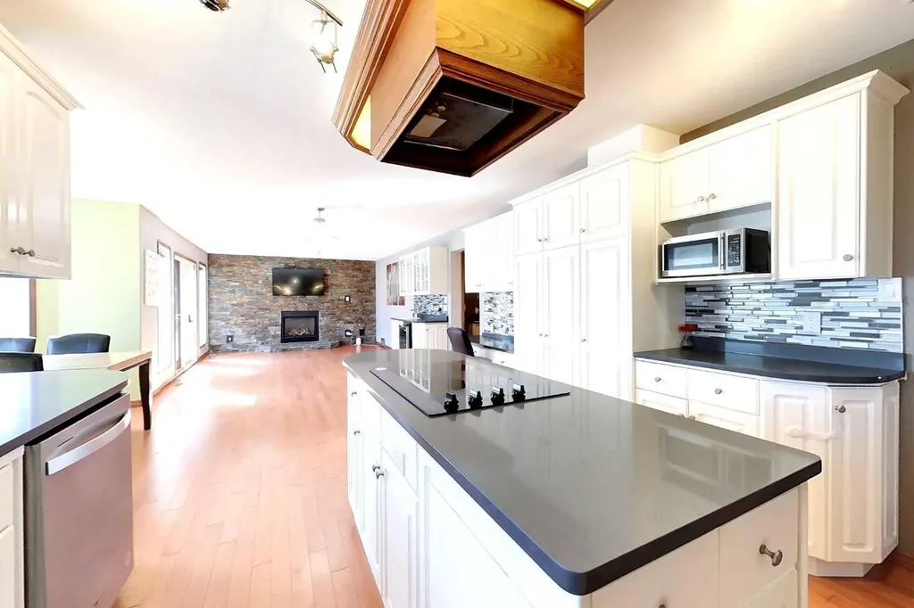 23 Springwood Drive NE Slave Lake AB T0G2A2