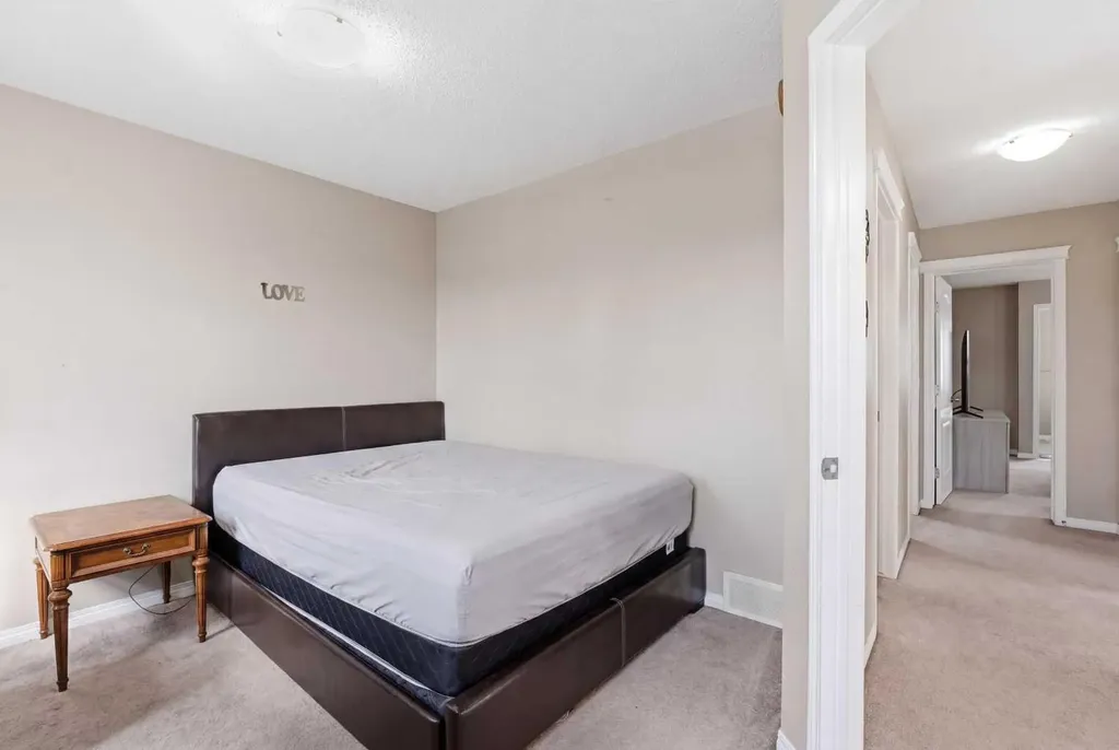 246 Martinwood Place NE Calgary AB T3J 3H6