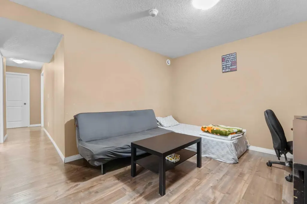 246 Martinwood Place NE Calgary AB T3J 3H6