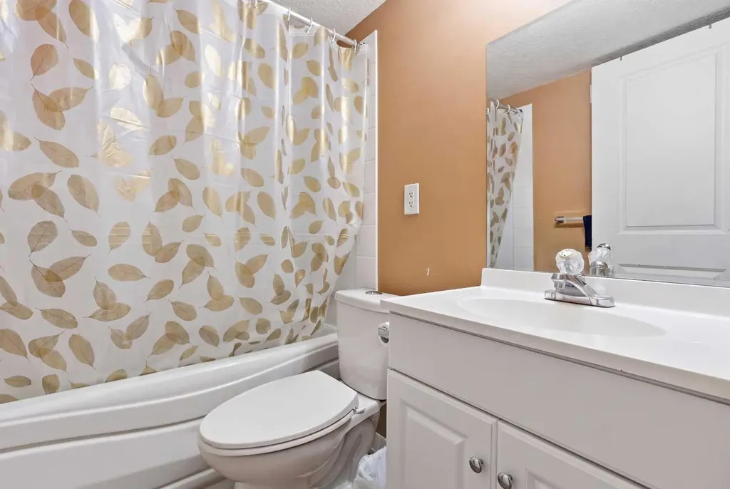 246 Martinwood Place NE Calgary AB T3J 3H6