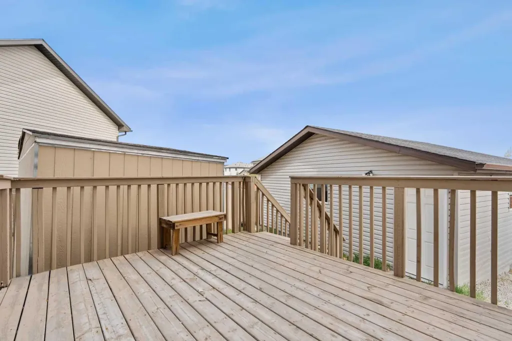 246 Martinwood Place NE Calgary AB T3J 3H6