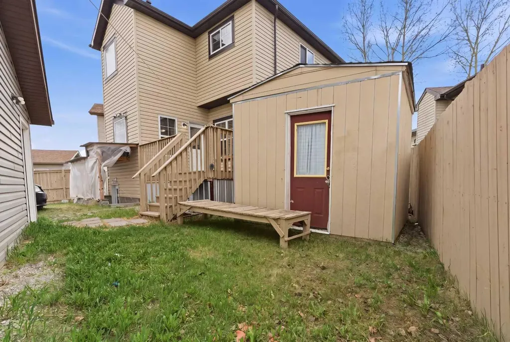 246 Martinwood Place NE Calgary AB T3J 3H6