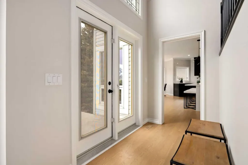 21 Douglas Woods Manor SE Calgary AB T2Z 2E7