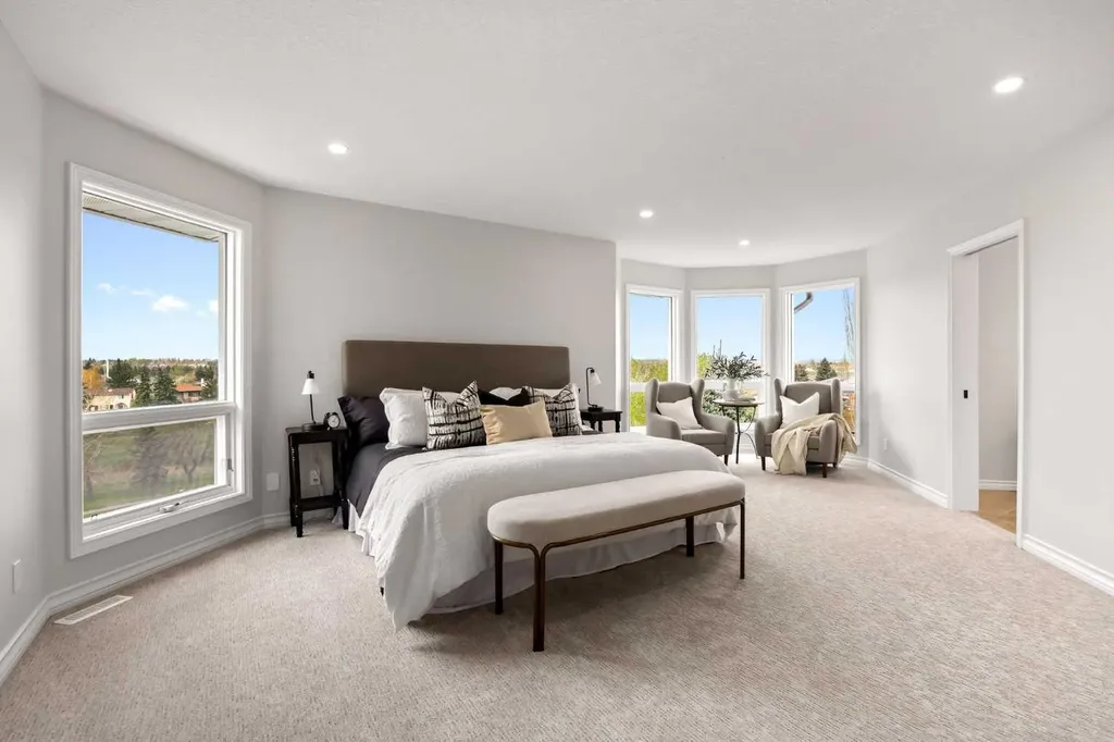 21 Douglas Woods Manor SE Calgary AB T2Z 2E7
