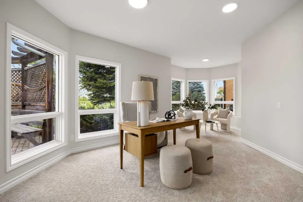 21 Douglas Woods Manor SE Calgary AB T2Z 2E7