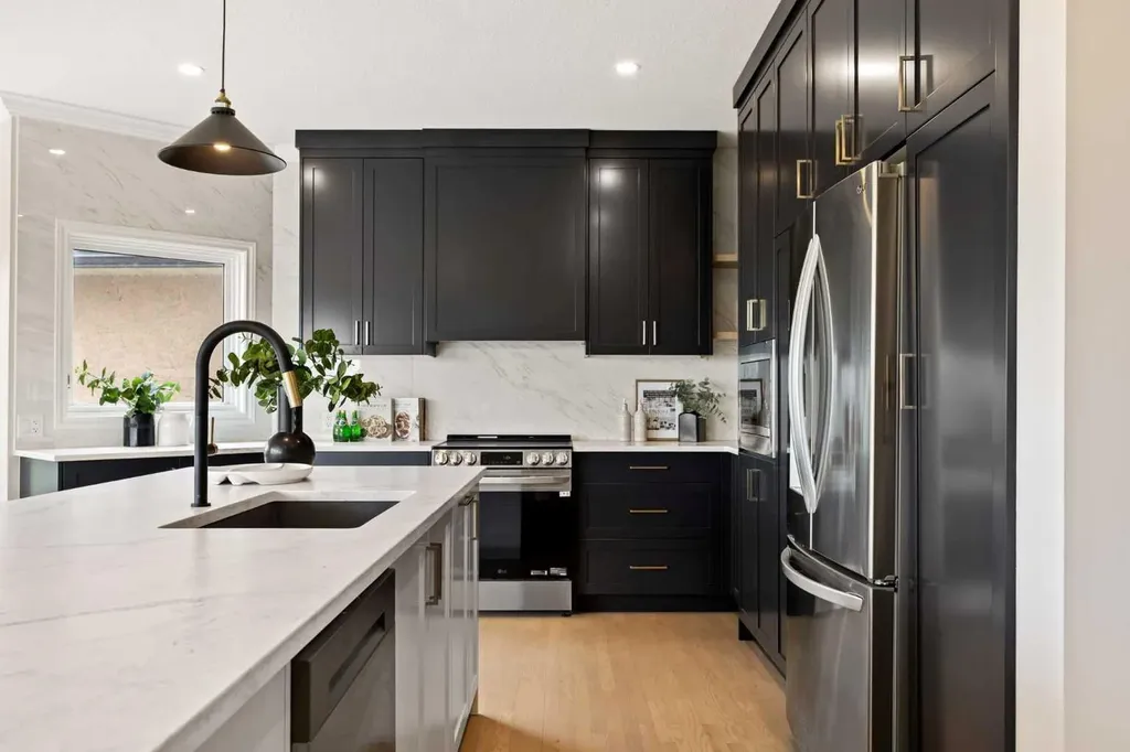 21 Douglas Woods Manor SE Calgary AB T2Z 2E7