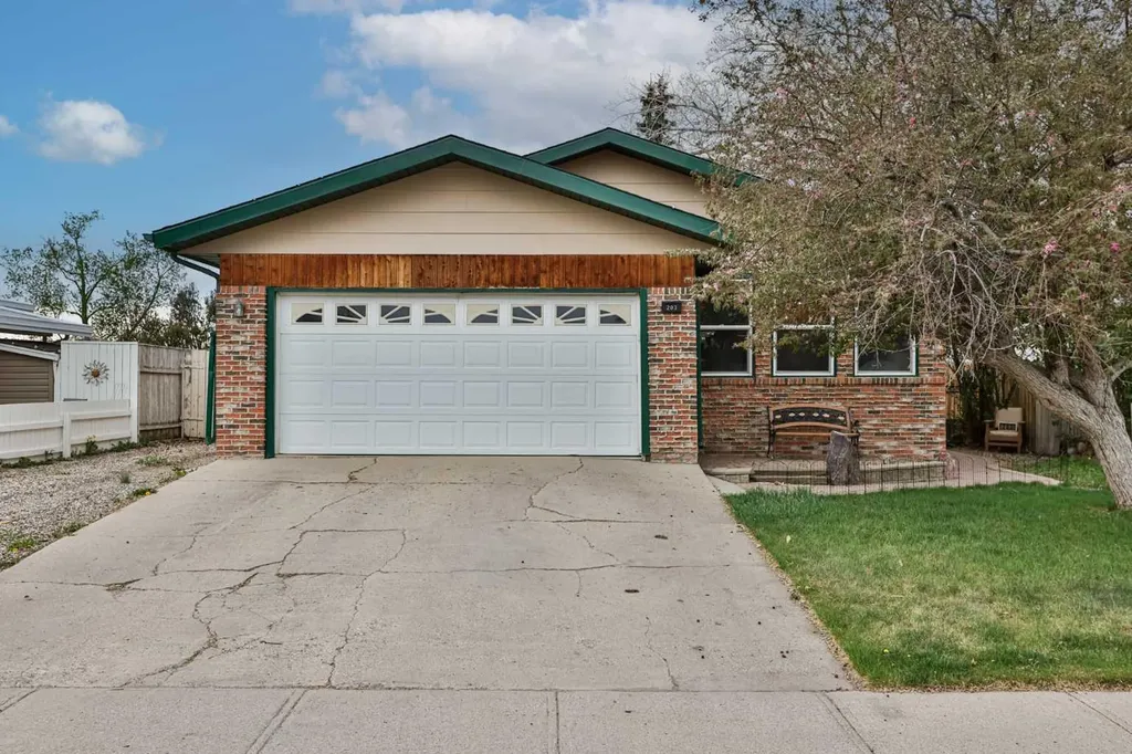203 Ryerson Road W Lethbridge AB T1K 4P2