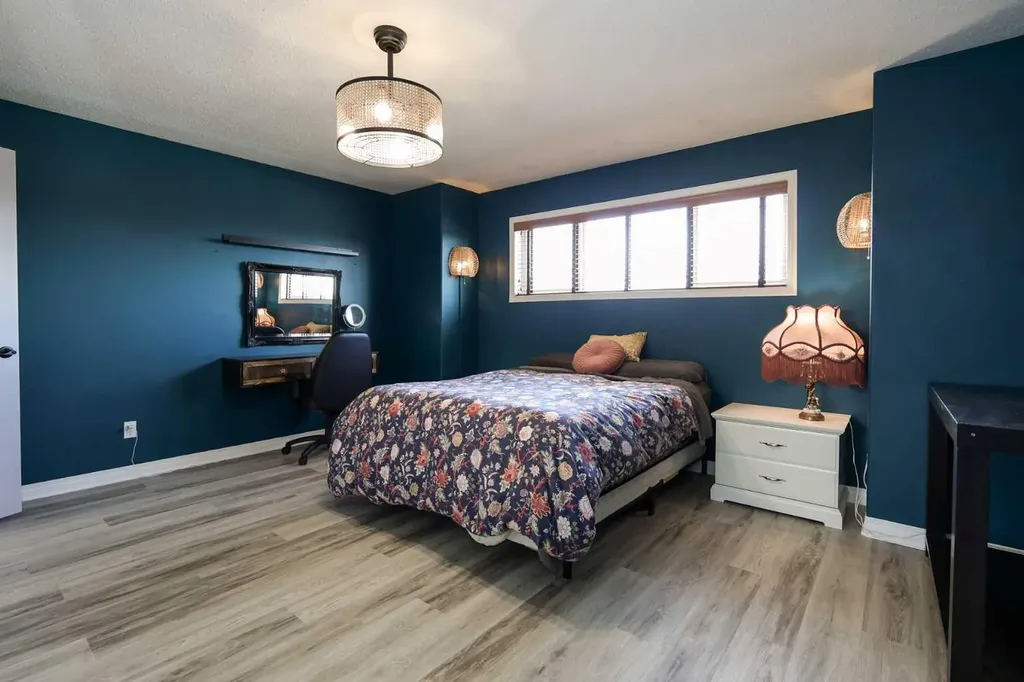 98 Pine Crescent Blackfalds AB T4M 0E2