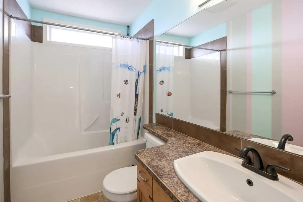 98 Pine Crescent Blackfalds AB T4M 0E2