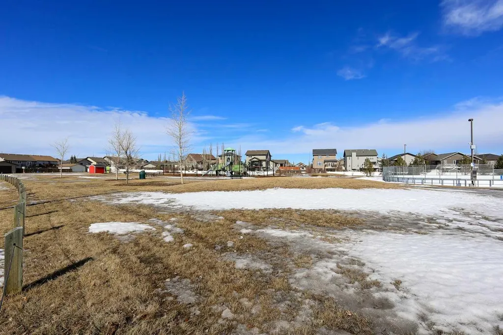 98 Pine Crescent Blackfalds AB T4M 0E2
