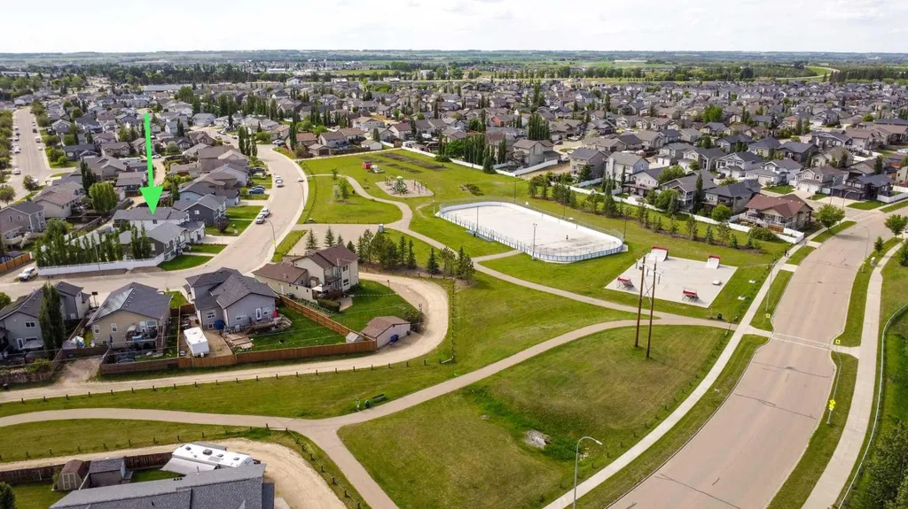 98 Pine Crescent Blackfalds AB T4M 0E2