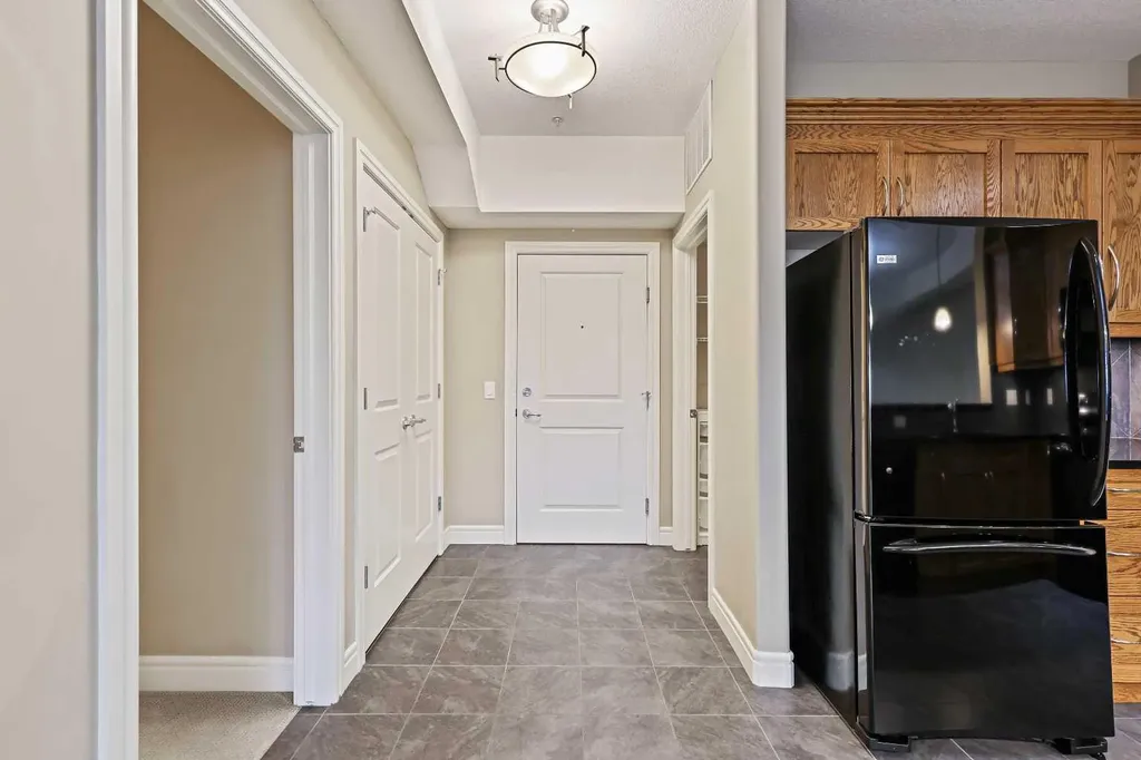 2330 Fish Creek Boulevard SW Calgary AB T2Y 0L1