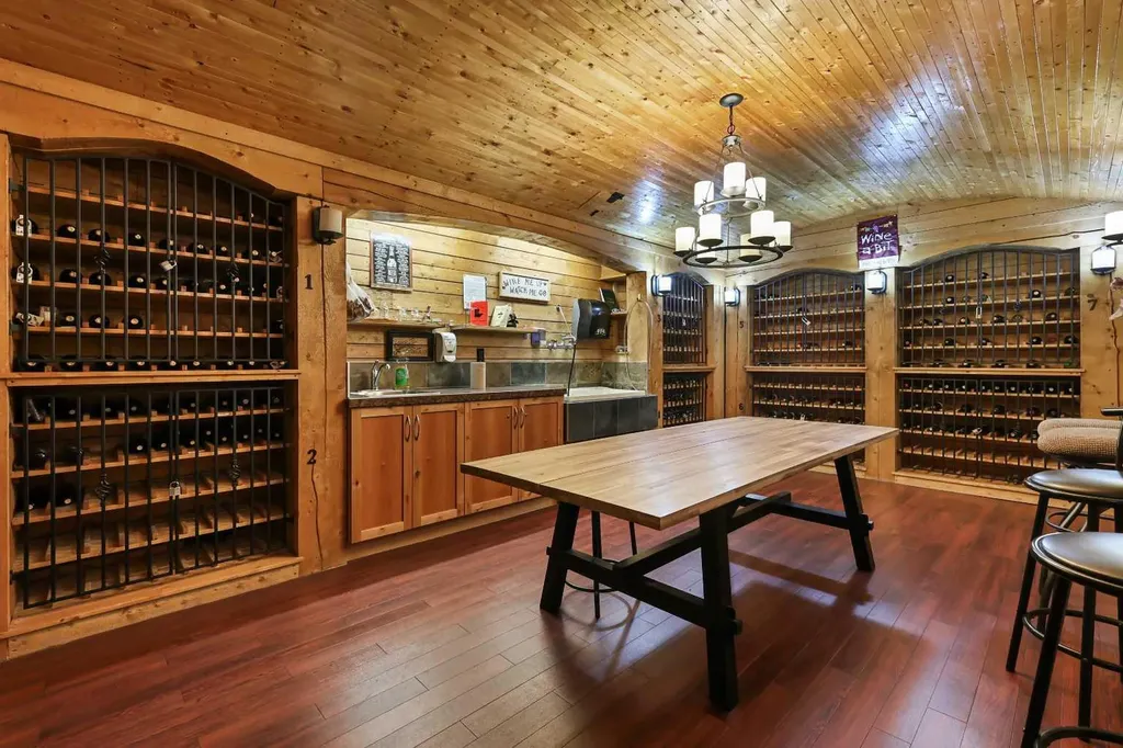 2330 Fish Creek Boulevard SW Calgary AB T2Y 0L1