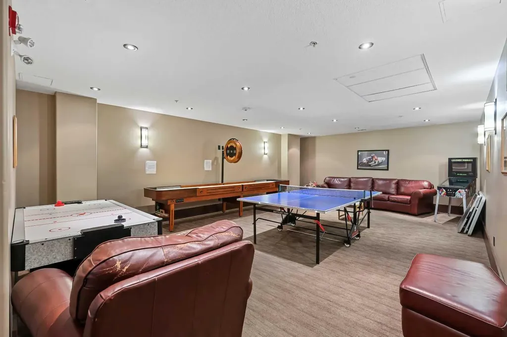2330 Fish Creek Boulevard SW Calgary AB T2Y 0L1