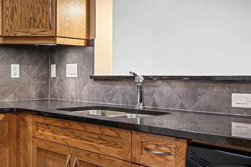 2330 Fish Creek Boulevard SW Calgary AB T2Y 0L1