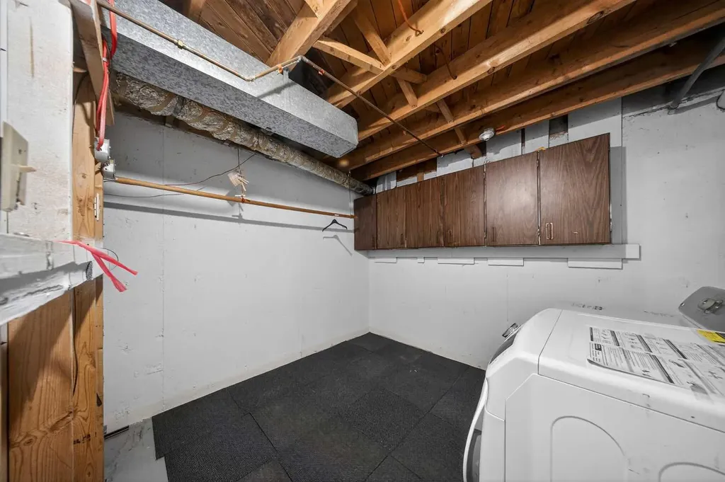 520 43 Street SE Calgary AB T2A 3E1