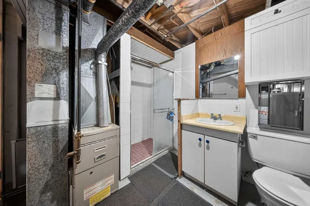 520 43 Street SE Calgary AB T2A 3E1
