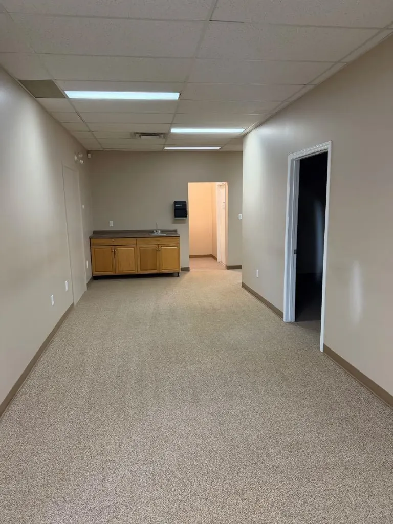 5803 63 Avenue Lloydminster AB T9V 3T7